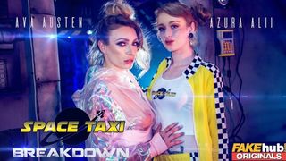 Секс втроём на космическом корабле с еблей в мохнатку и лизанием жопы мужику